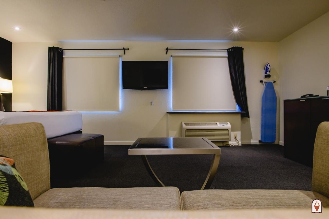 Hotel Coyote South Santa Fe Esterno foto